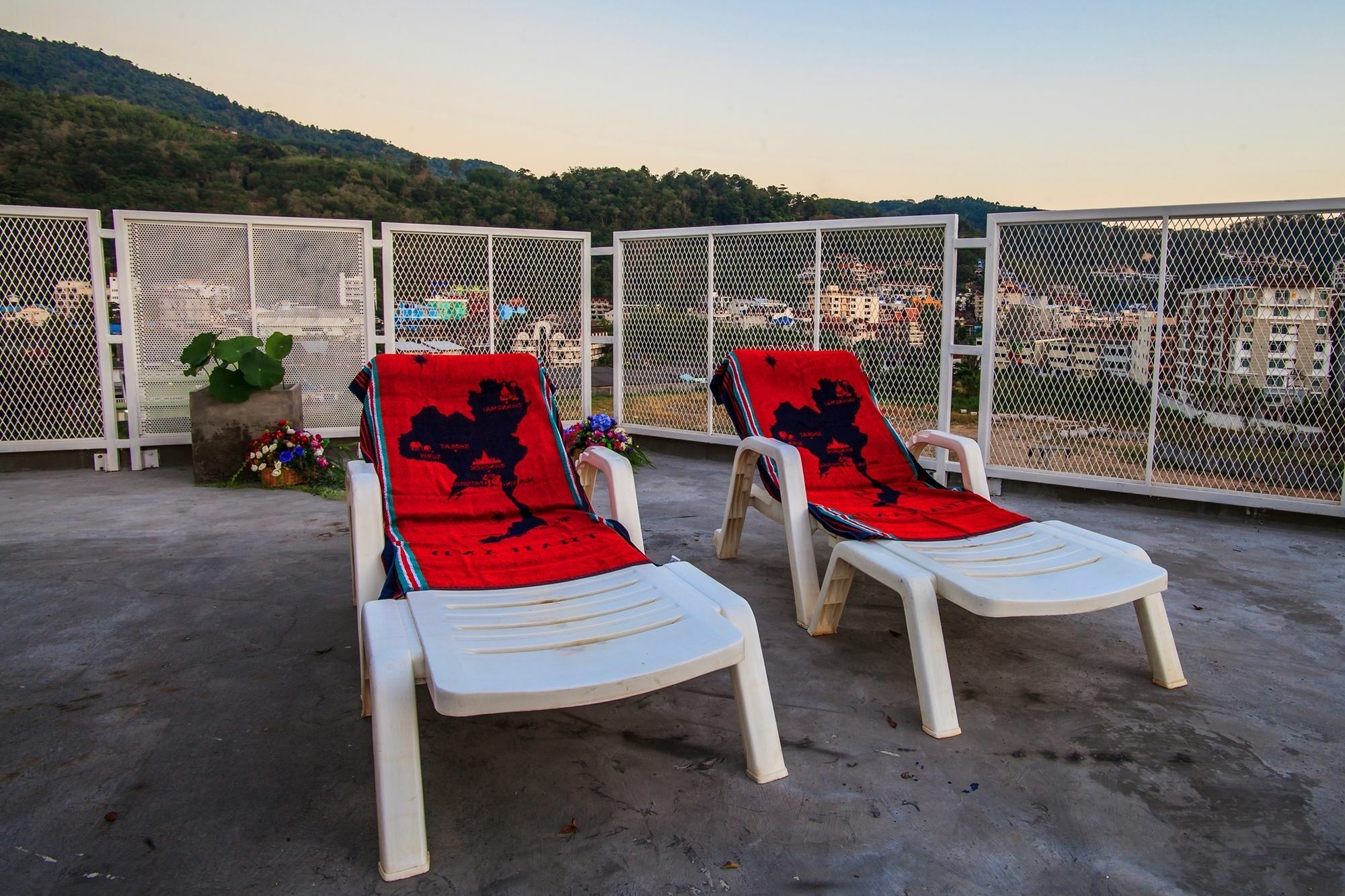 Paksaa Boutique Hotel Patong Exteriér fotografie